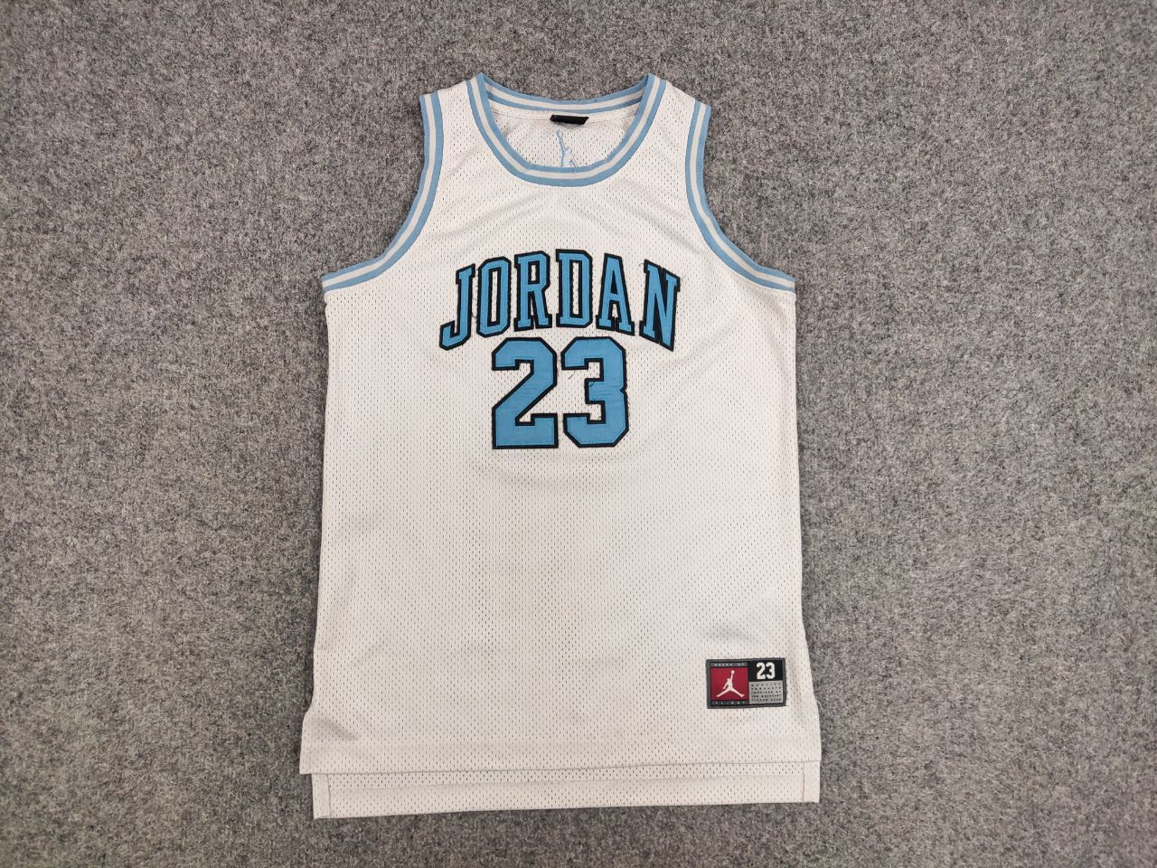 Jordan Brand Jordan 23 Logo Authentic Basketball Jersey T shirt Size US XS / EU 42 / 0 - 5 Thumbnail