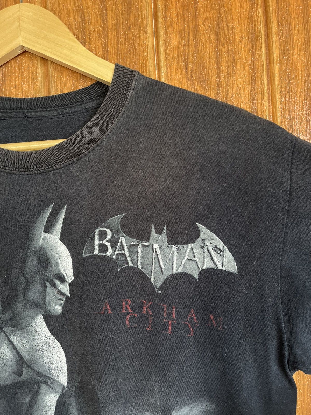 DC Comics Vintage’y2k🔥BATMAN🔥Full Print Faded Tshirt Size US L / EU 52-54 / 3 - 3 Thumbnail