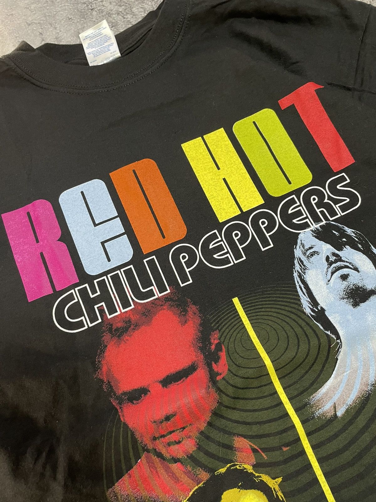 Band Tees Vintage RHCP RED HOT CHILI PEPPERS Tour ’04 Dead‑Stock XL Size US XL / EU 56 / 4 - 3 Thumbnail