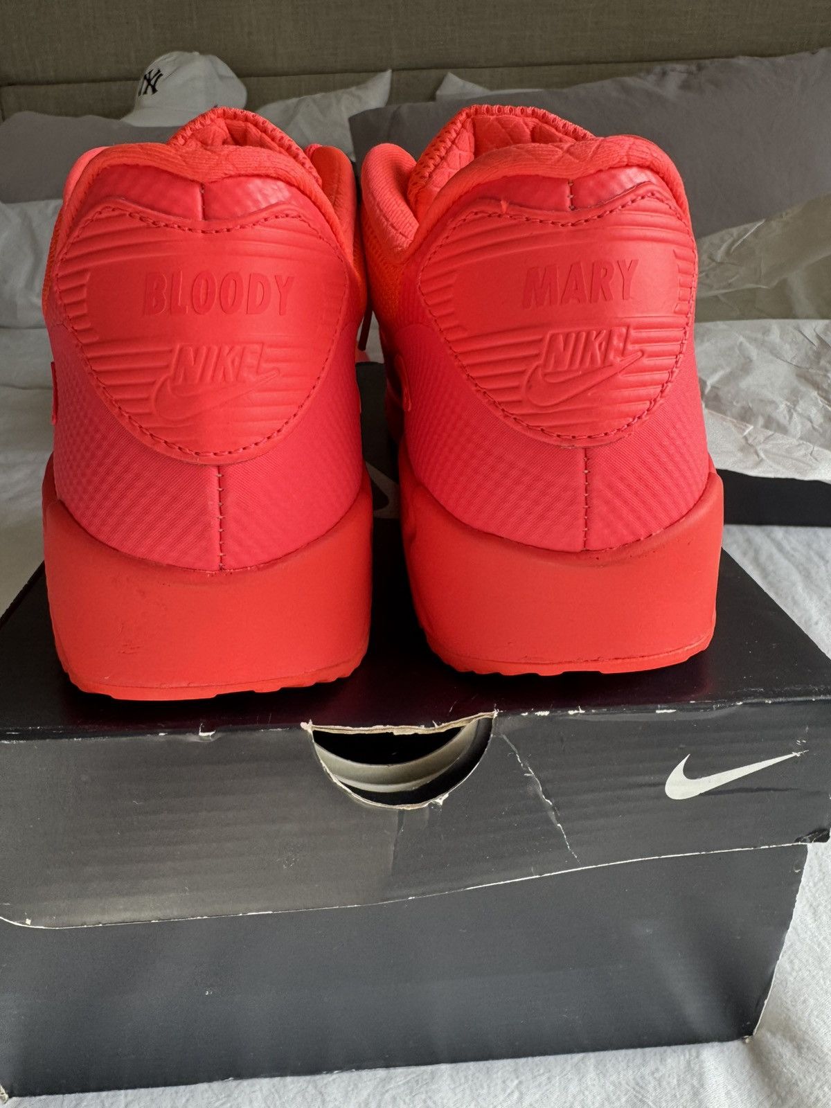 Nike NIKE AIR MAX 1 HYPERFUSE NIKE ID LASER CRIMSON HYPERPUNCH Size US 10.5 / EU 43-44 - 8 Thumbnail