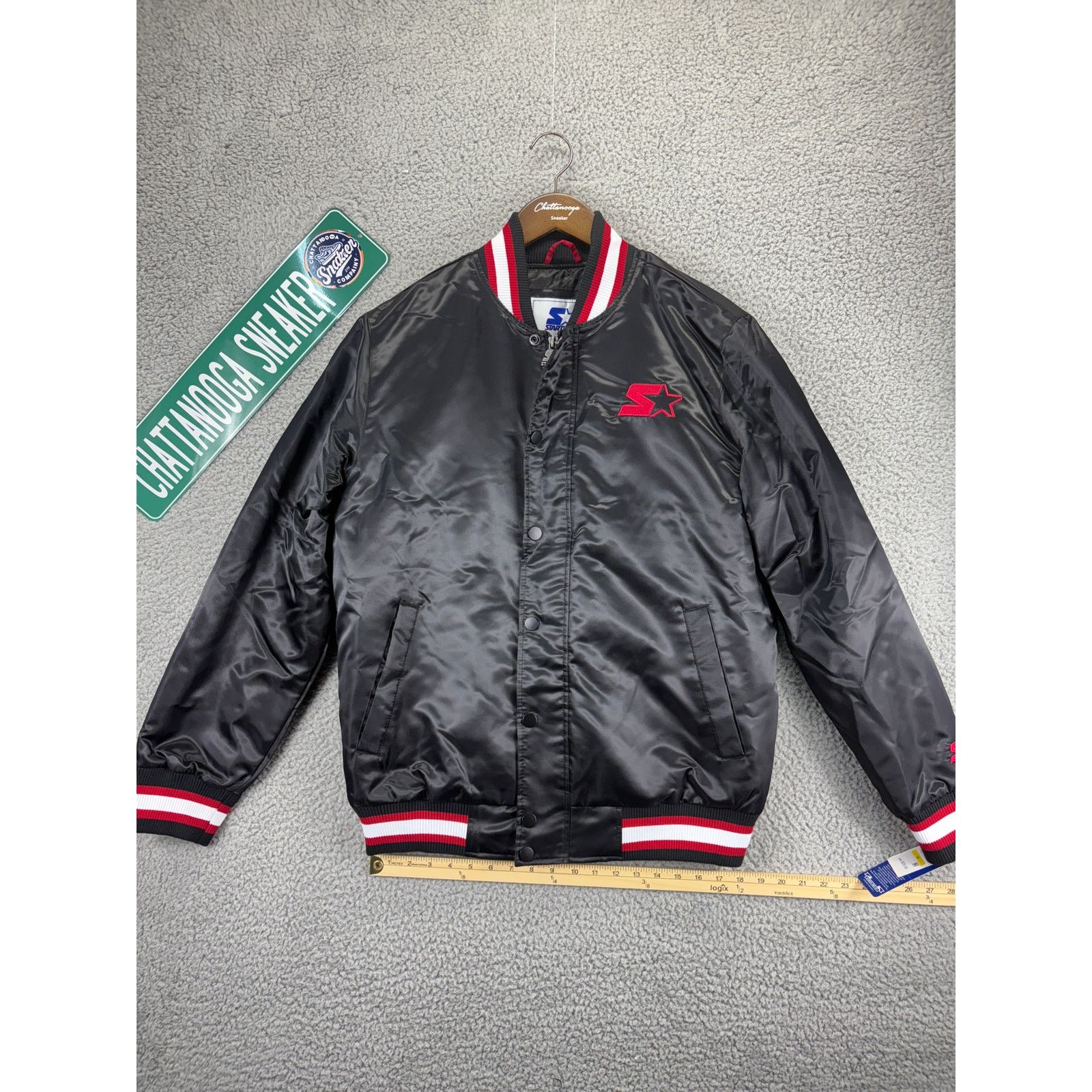 NFL Starter Retro Satin Varsity Bomber Jacket Mens Medium Black Size US M / EU 48-50 / 2 - 1 Thumbnail