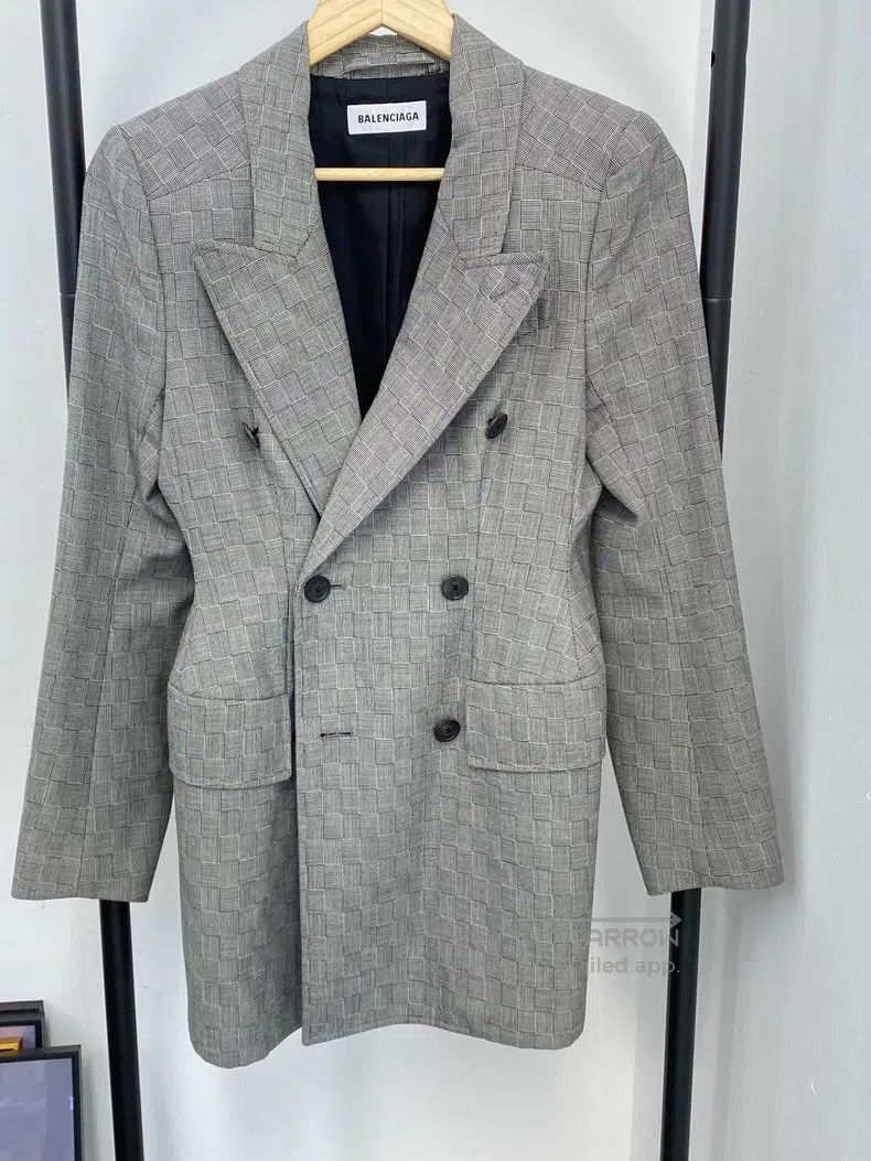 Balenciaga Balenciaga Waisted Gray Plaid Suit Jacket Size XS / US 0-2 / IT 36-38 - 1 Thumbnail