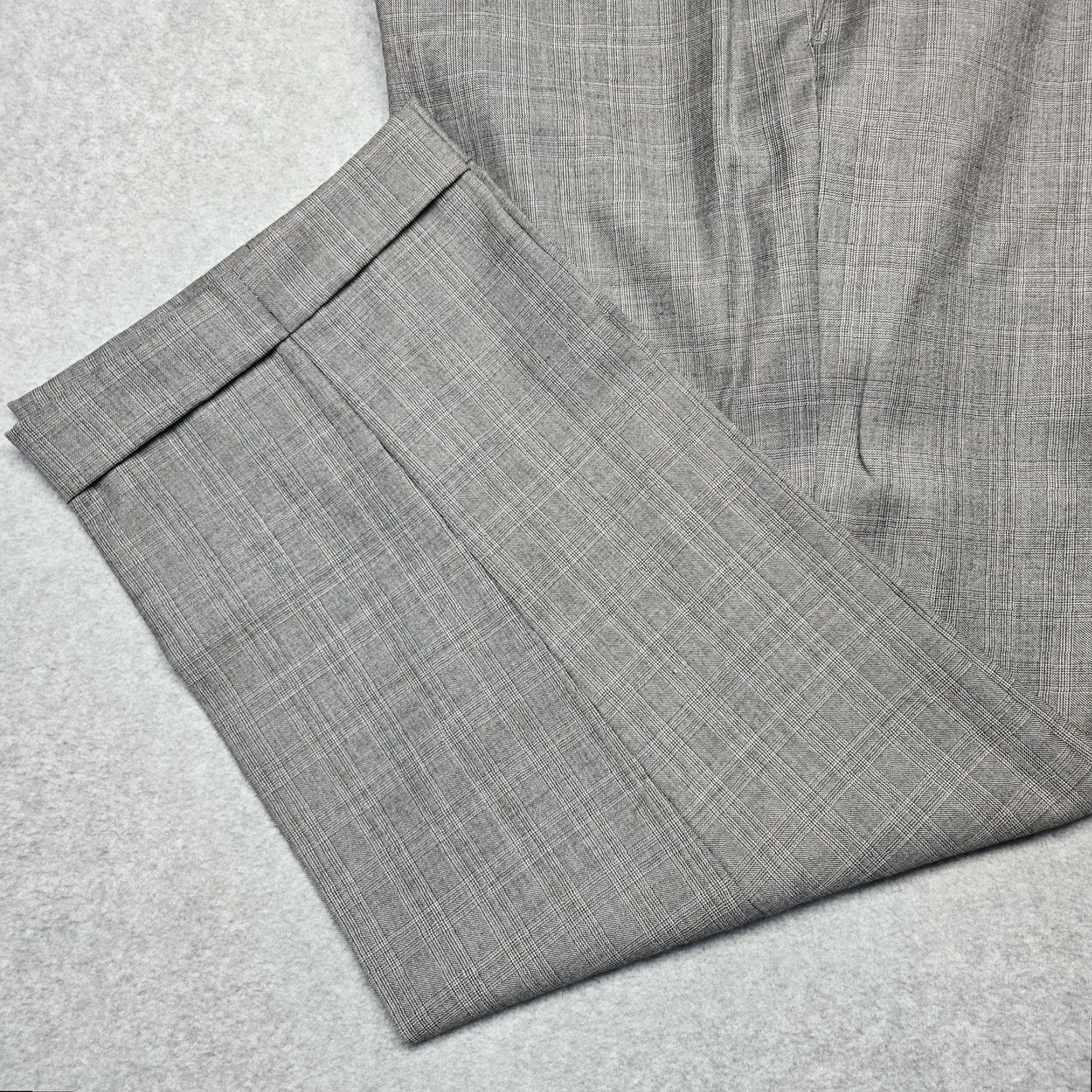 Cremieux Daniel Cremieux Pants Mens 36 Gray Plaid Pleated Dress Trousers Made USA Size US 36 / EU 52 - 5 Thumbnail