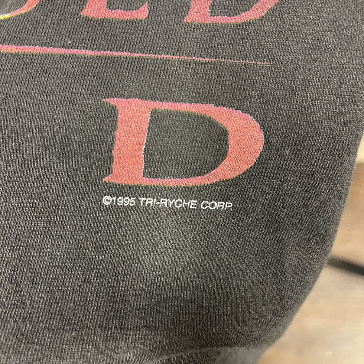 Giant Vintage 1995 Queensryche Giant Tag Promised Land Band Tee Size US XL / EU 56 / 4 - 3 Thumbnail