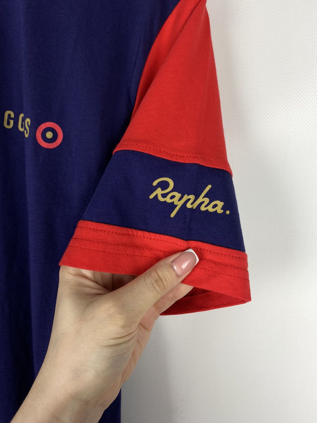 Rapha BNWT! Rapha Bradley Wiggins men’s cycling t shirt size M Size US M / EU 48-50 / 2 - 9 Thumbnail