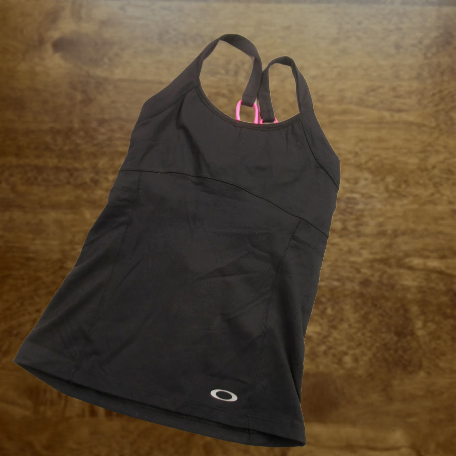 Oakley Oakley Shirt Womens Small Sleeveless Pullover Black Lightweight Top Tank Knit Casual Logo Bagde Womens Small Oakley Shirt Size S / US 4 / IT 40 - 1 Thumbnail