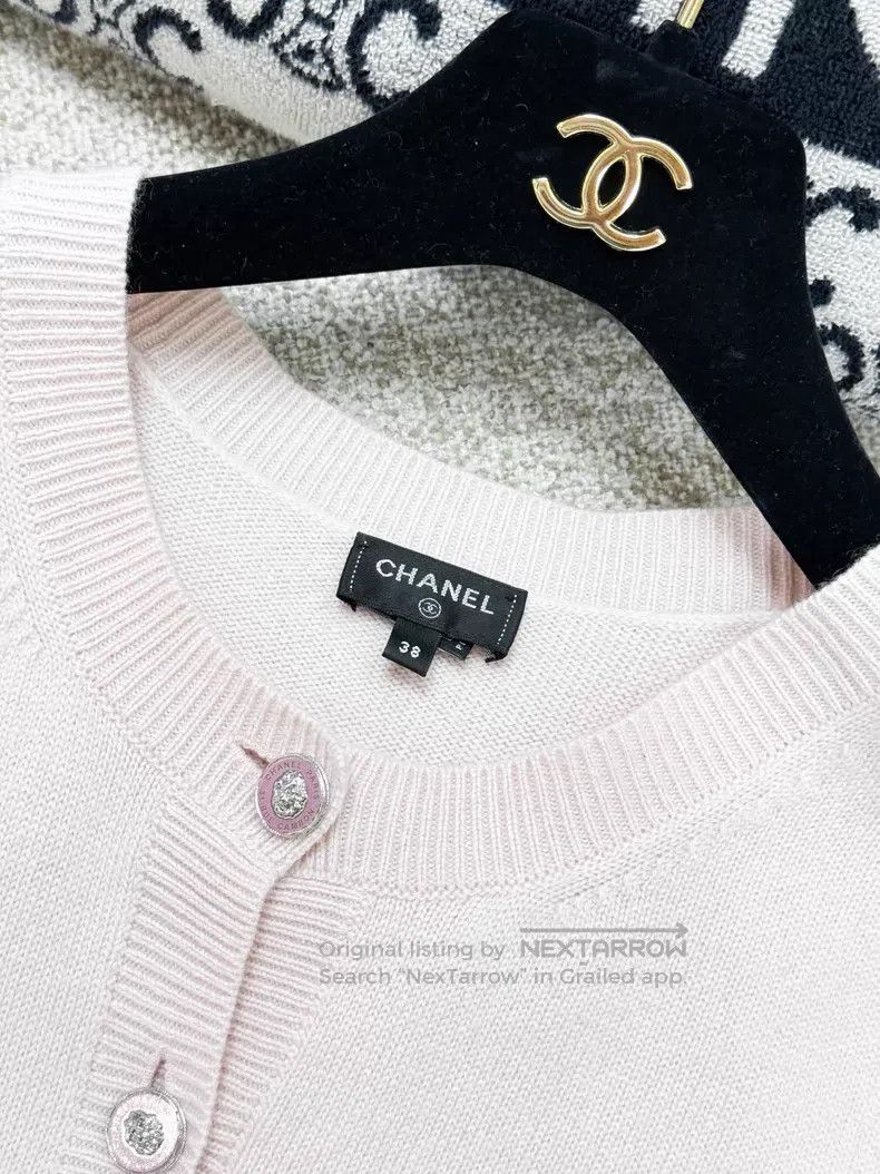 Chanel Chanel Lion button short-sleeved knitted cardigan jacket Size XS / US 0-2 / IT 36-38 - 5 Thumbnail