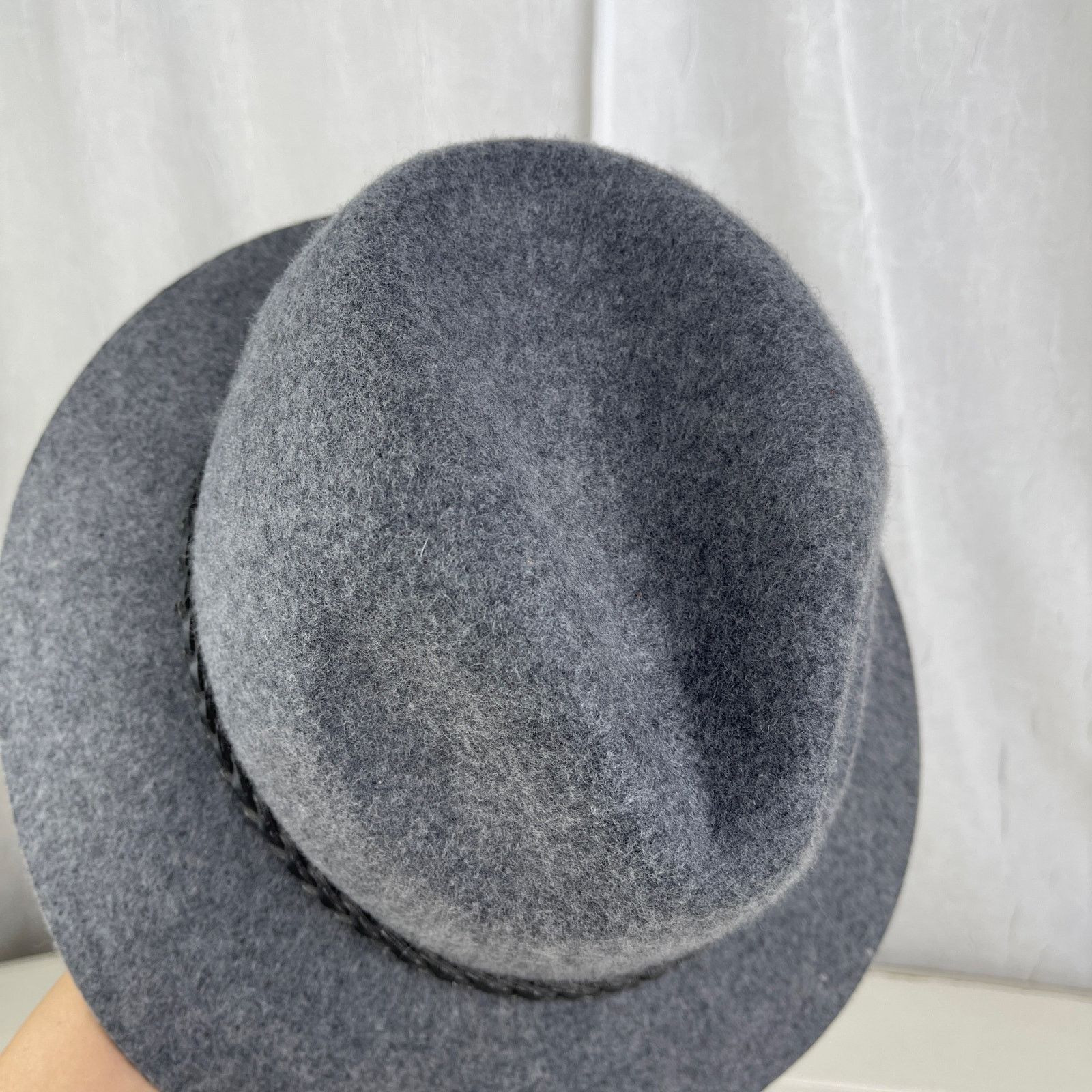 Forever 21 Grey Felt Fedora Hat Short Brim Black Faux Leather Band Size ONE SIZE - 22 Thumbnail