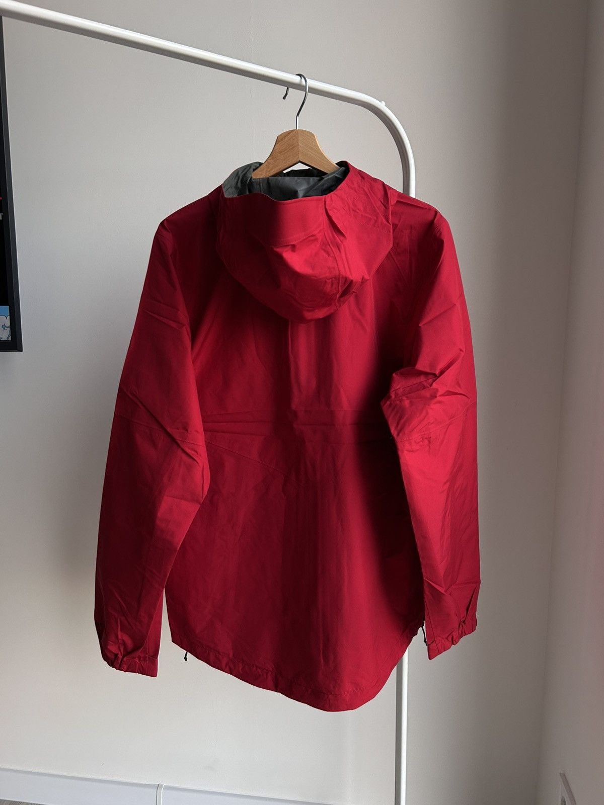 Goretex × Outdoor Research Outdoor Research Foray Gore-Tex Red Jacket Gorpcore Hiking Size US M / EU 48-50 / 2 - 15 Thumbnail