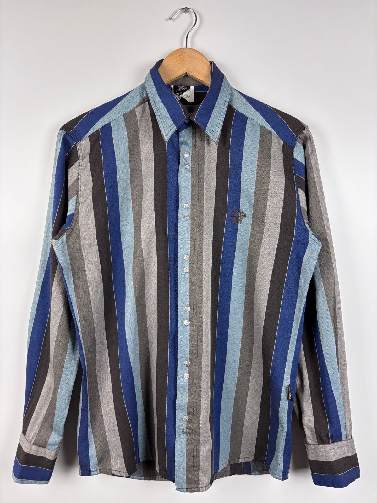 Versace Jeans Couture Versace Jeans Couture Pearl Snap Striped Shirt M fits like S Size US M / EU 48-50 / 2 - 1 Thumbnail