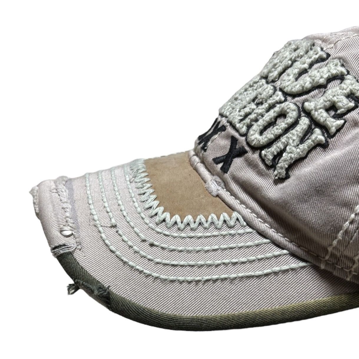True Religion 2000s TRUE RELIGION DISTRESSED CAP DESTROYED HAT Size ONE SIZE - 7 Thumbnail