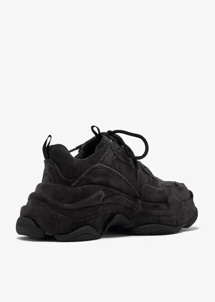 Balenciaga o1srvl11e0426 Triple S Sneakers Velvet in Black Size US 7 / IT 37 - 3 Thumbnail