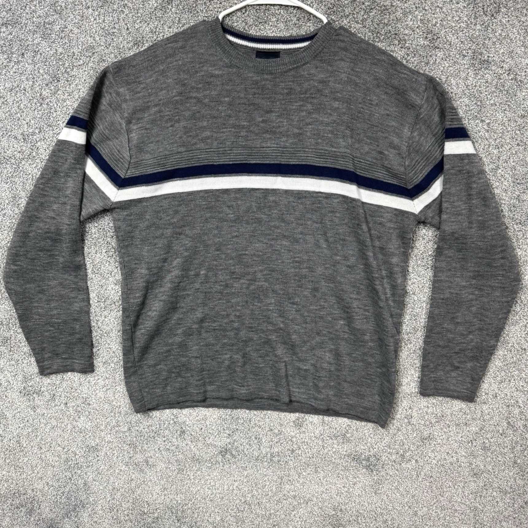 Vintage VINTAGE 90s Xtreme Gear Sweater Large Knit Grandpa Classic Cozy Academia Skater Sweater Mens Regular L Gray Knit Crew Neck Long Sleeve Size US L / EU 52-54 / 3 - 2 Thumbnail