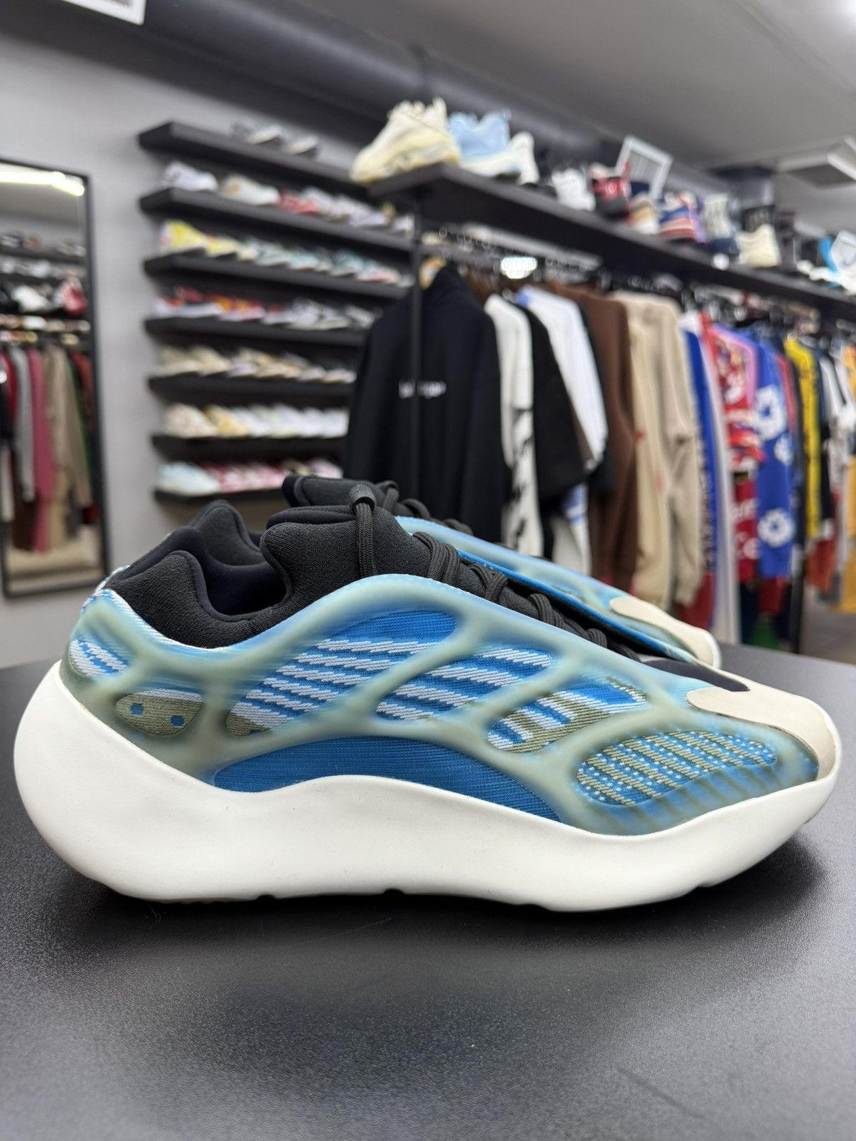 Adidas Size 12 - Adidas Yeezy 700 V3 Arzareth Size US 12 / EU 45 - 3 Thumbnail