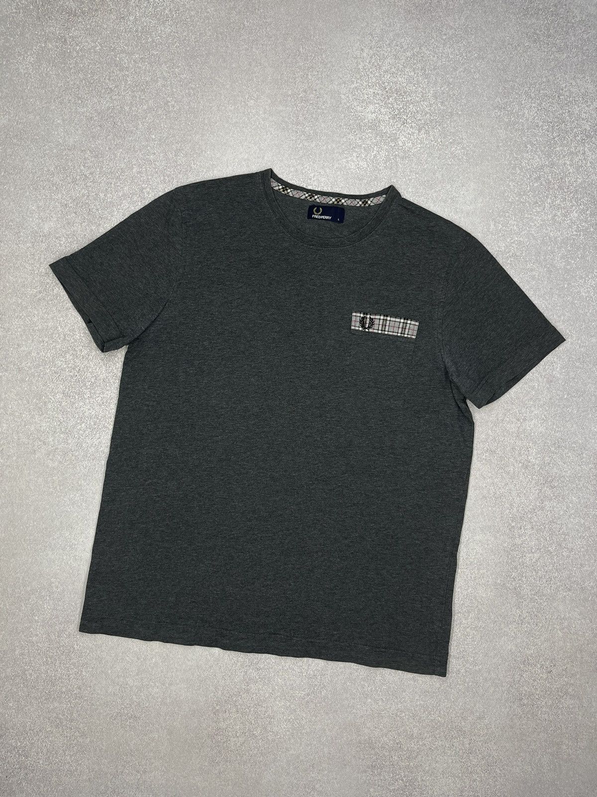 Fred Perry × Vintage Vintage Fred Perry T Shirt Grey Y2K Size L Size US L / EU 52-54 / 3 - 1 Thumbnail