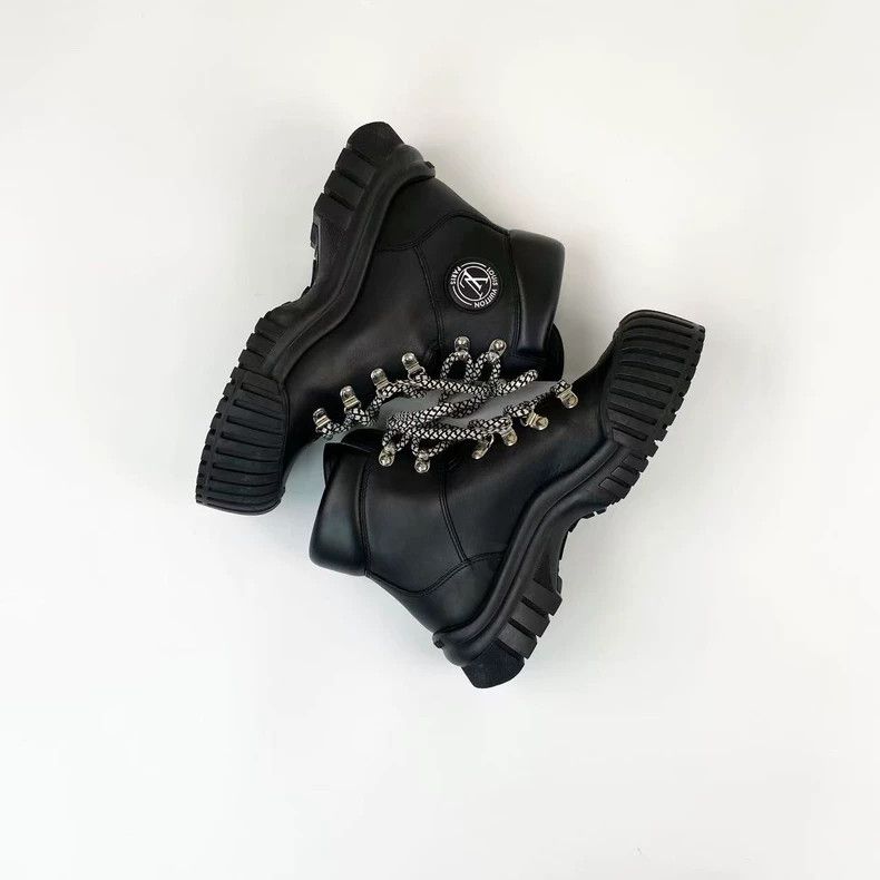 Louis Vuitton Louis Vuitton Hot Black Leather Boots Size US 7 / IT 37 - 4 Thumbnail