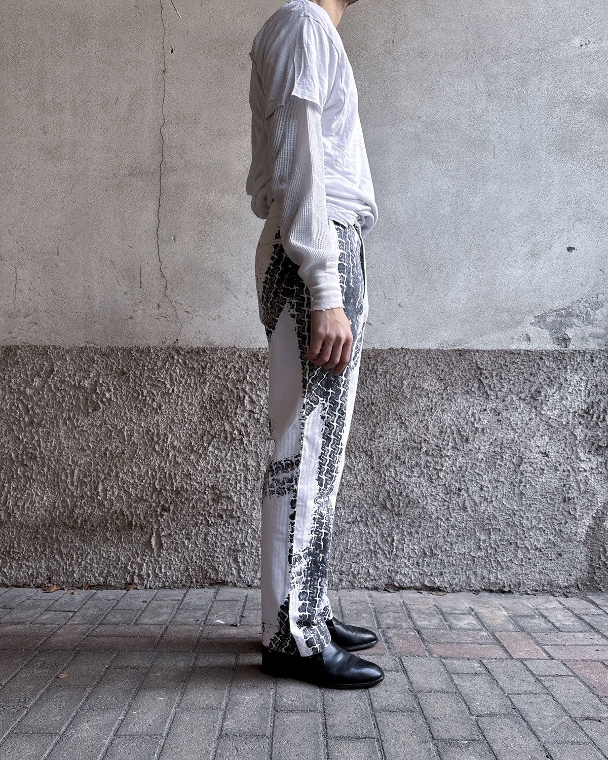 Alexander McQueen Alexander McQueen Tire Tracks Herringbone Pants Size US 30 / EU 46 - 4 Thumbnail