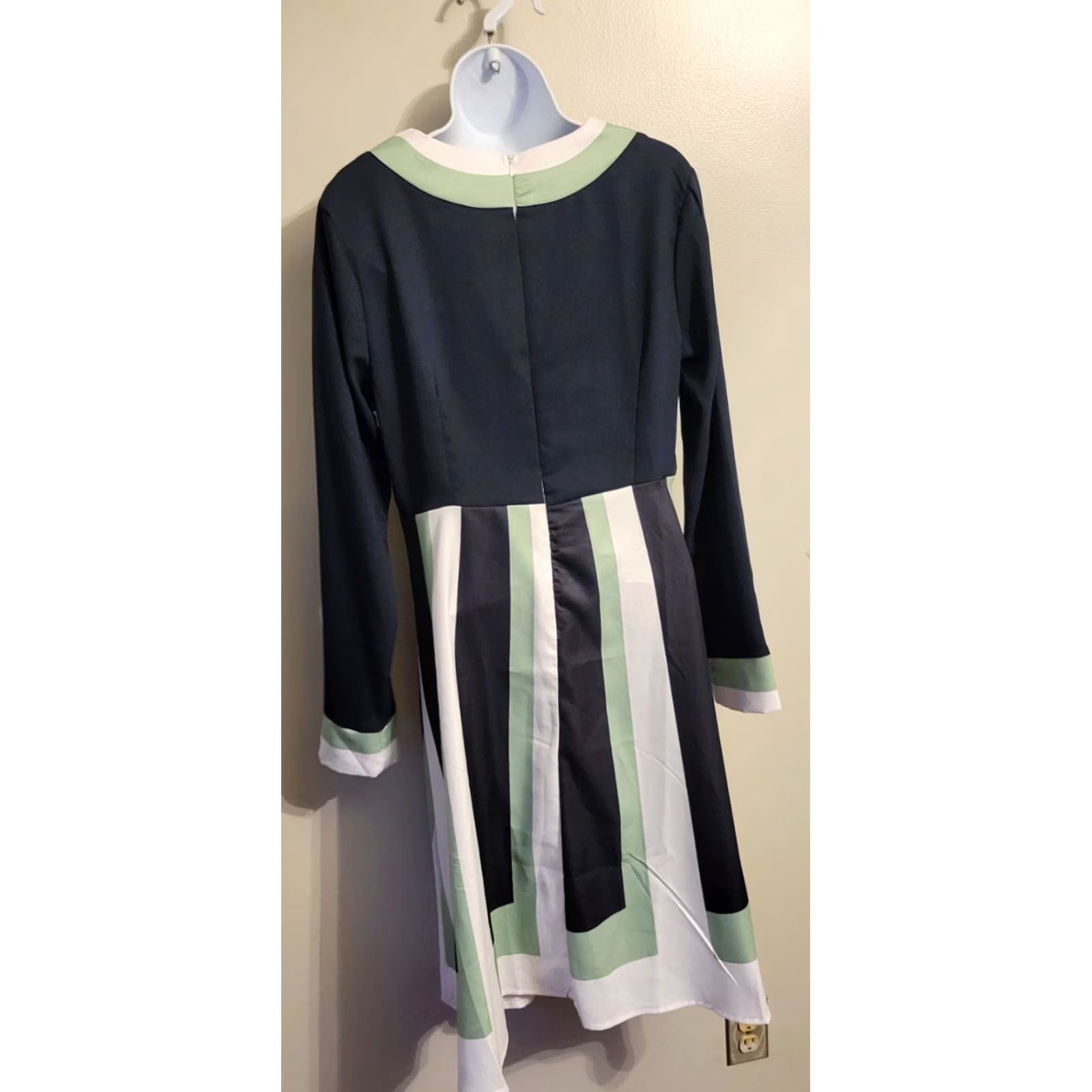 Etro Unbranded Striped Sleeved Round Neck Knee Length Sheath Dress L Women's Retro Beatnik Skater Size L / US 10 / IT 46 - 4 Thumbnail