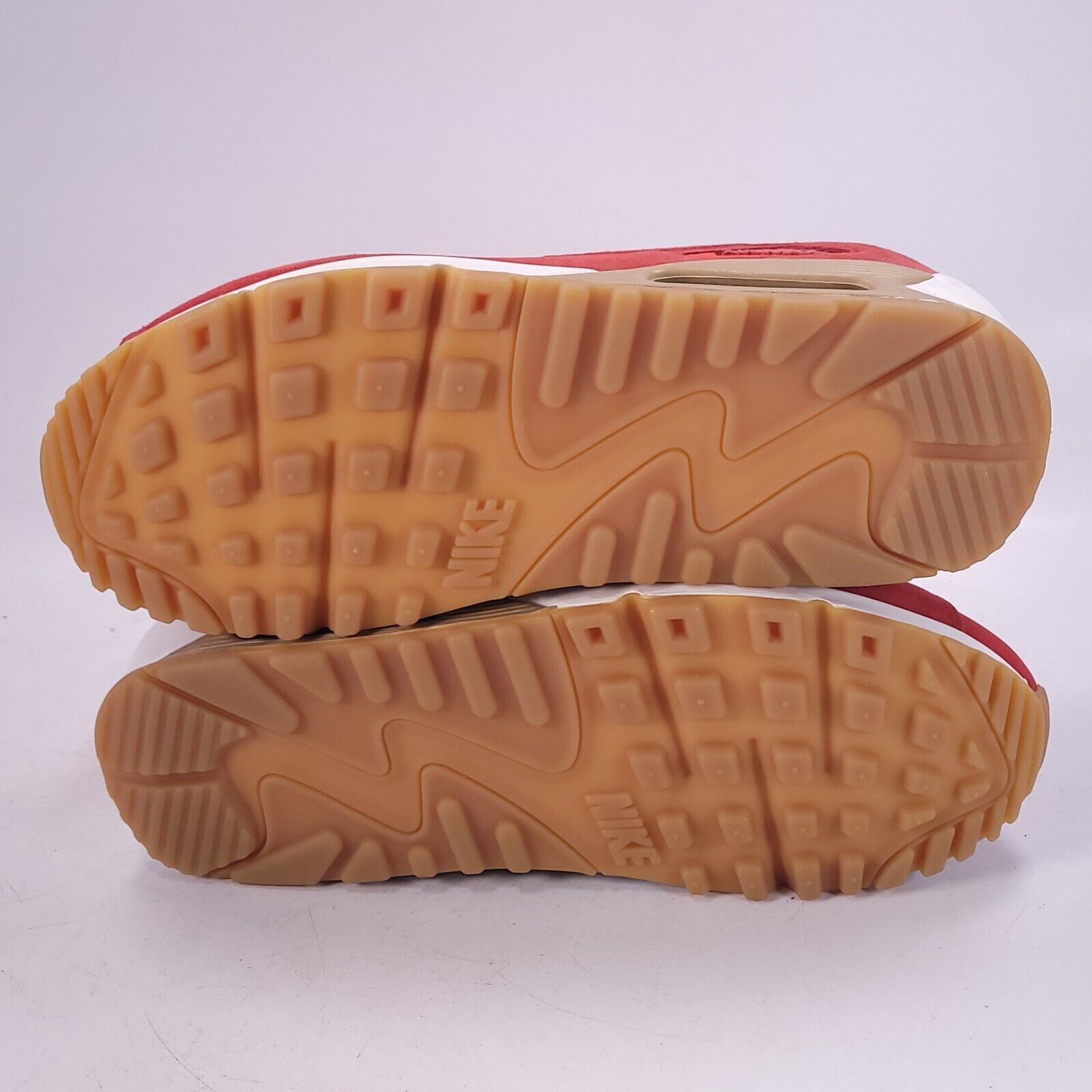 Nike Nike Air Max 90 SE Shoe Womens Size 6.5 881105-602 Red White Size US 6.5 / IT 36.5 - 7 Thumbnail