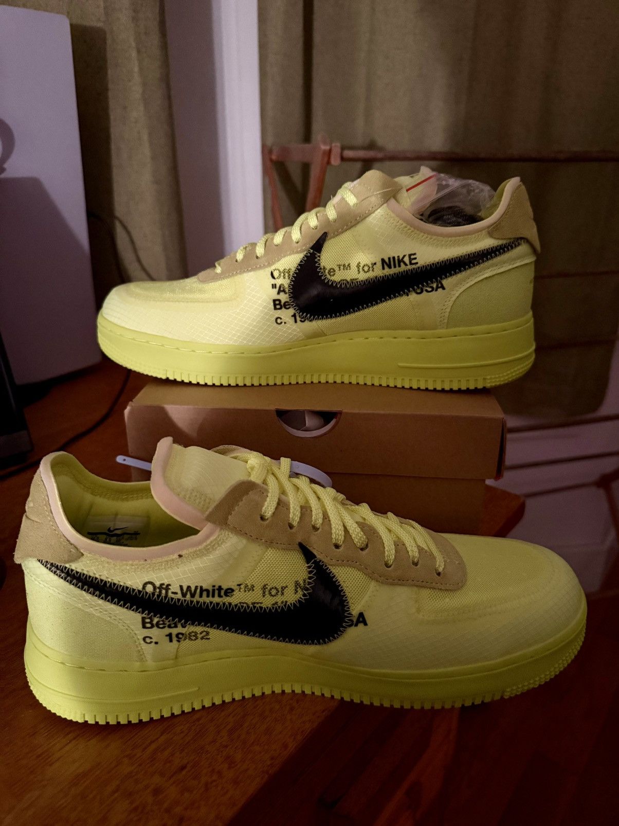Nike Size 10.5 - Nike Air Force 1 Low Off-White Volt (2018) / DS Size US 10.5 / EU 43-44 - 13 Thumbnail