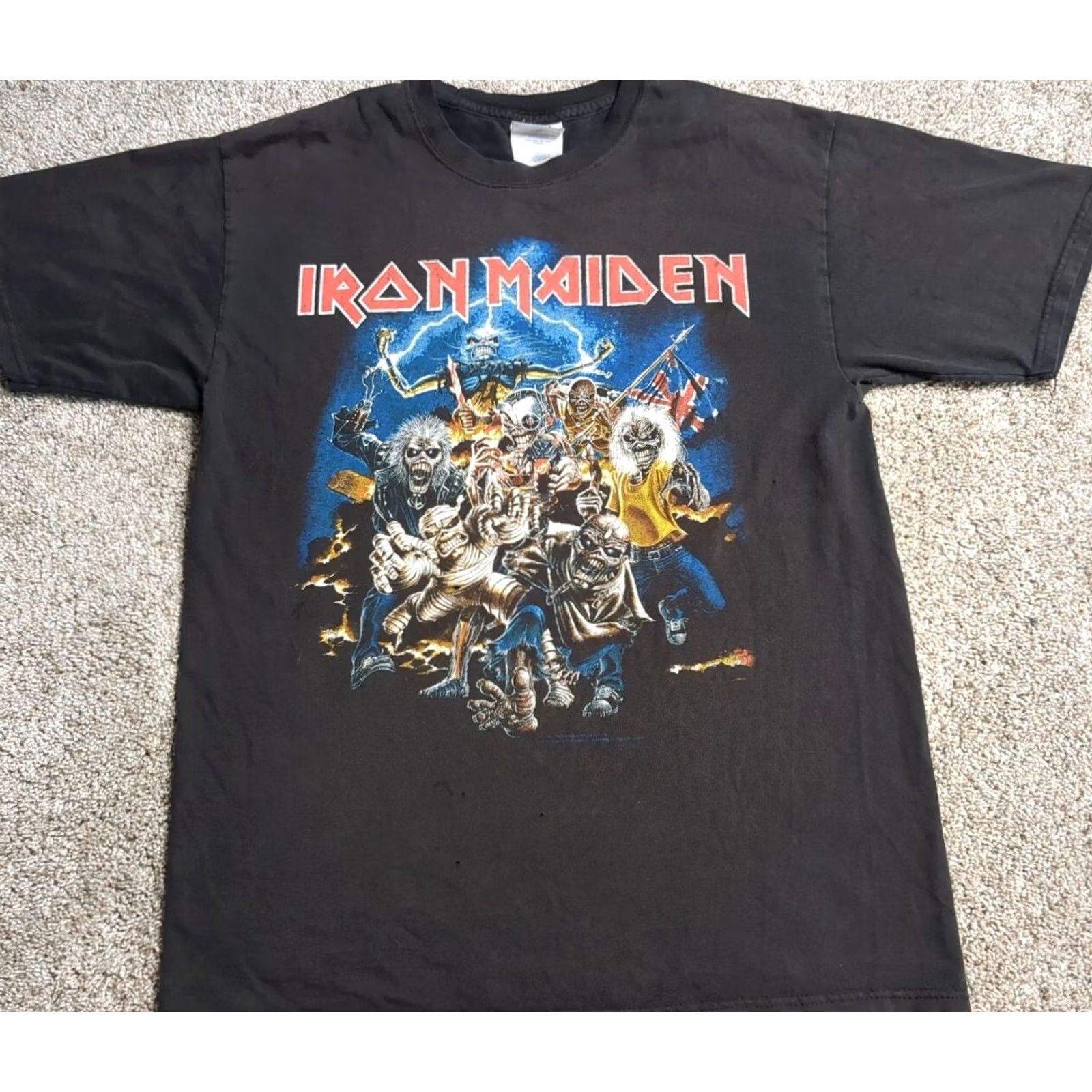Hanes VINTAGE Iron Maiden Concert Tour Band T-Shirt "Best of the Beast" Black M Faded Mens Size US M / EU 48-50 / 2 - 3 Thumbnail