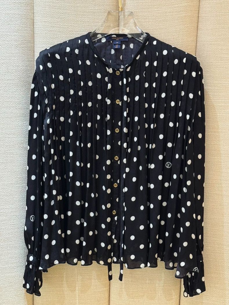 Louis Vuitton louis vuitton Black with white dots silk shirt Size XXS / US 00 / IT 34 - 2 Thumbnail