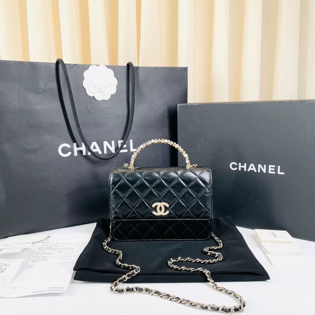 Chanel Pre-loved Bag Very good condition Size ONE SIZE - 1 Thumbnail
