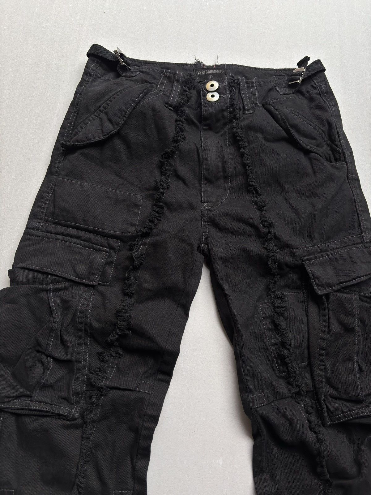 Japanese Brand VERTGARMENTS frayef bondage cargo pants Size US 28 / EU 44 - 2 Thumbnail