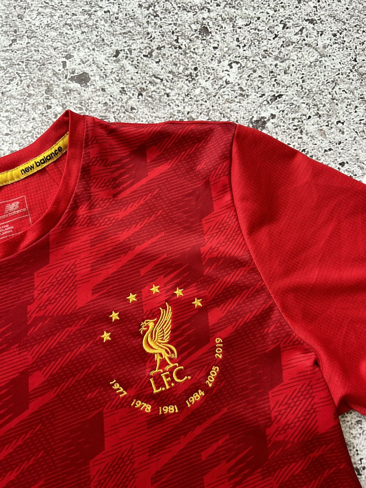 New Balance × Vintage New Balance Liverpool 2019 2020 Football Soccer Jersey Size US M / EU 48-50 / 2 - 10 Thumbnail