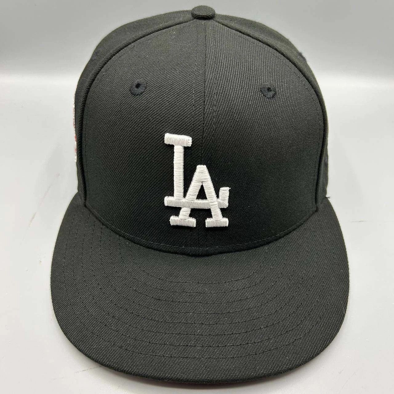 New Era Los Angeles LA Dodgers Hat Men 7 3/8 Black Red MLB Fitted Size ONE SIZE - 1 Thumbnail