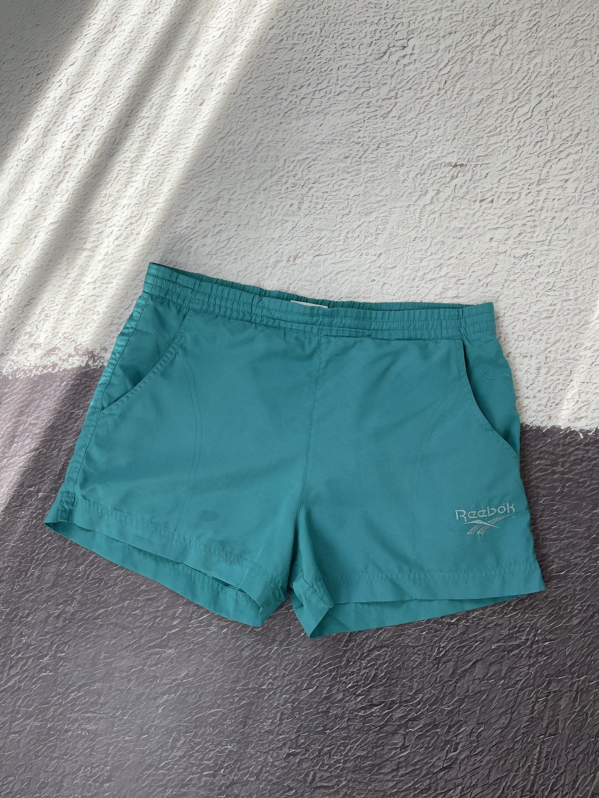 Reebok Reebok vintage 90s mint nylon shorts Size US 34 / EU 50 - 1 Thumbnail