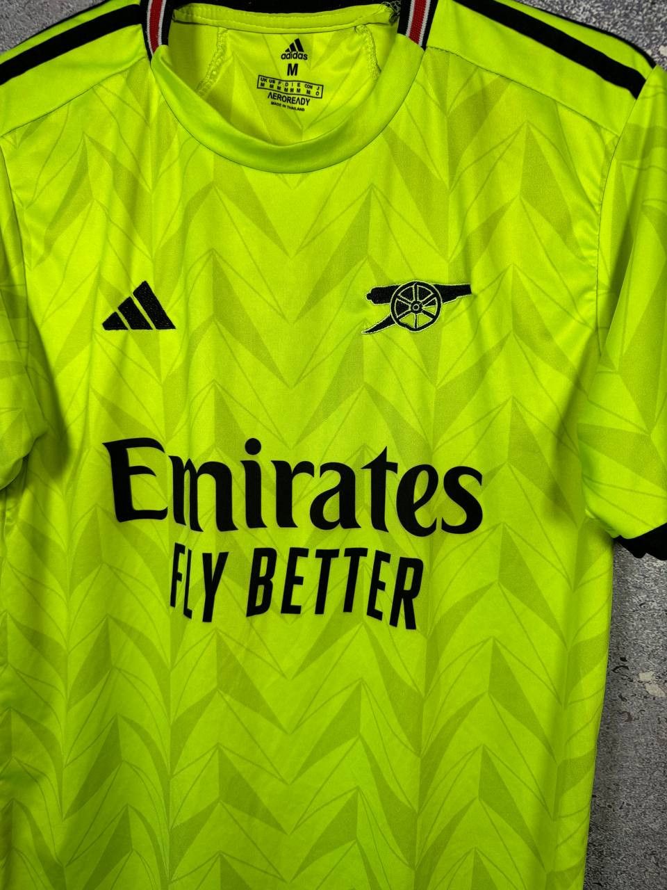 Vintage Vintage Arsenal 2021/22 Away Fan Version Soccer Jersey Size US M / EU 48-50 / 2 - 4 Thumbnail