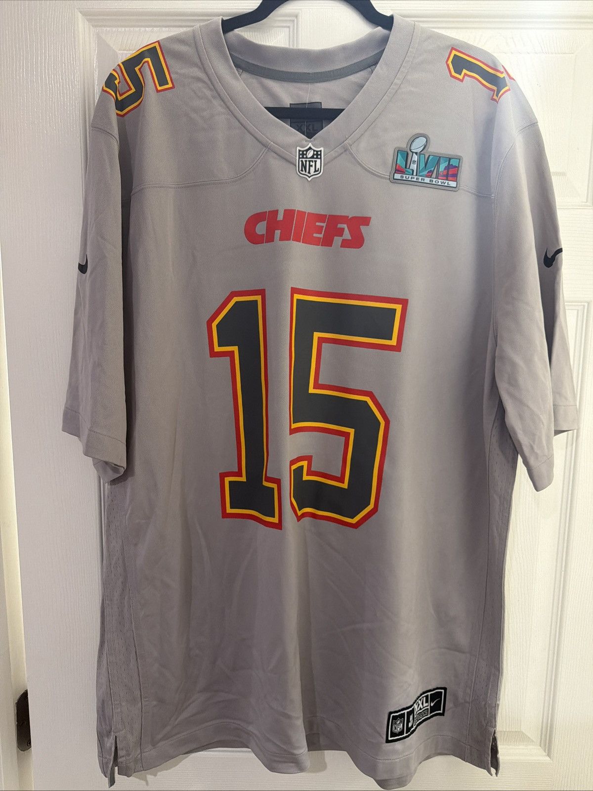 Nike Nike On Field Patrick Mahomes Jersey Chiefs Sz XXL Gray Size US XXL / EU 58 / 5 - 1 Thumbnail