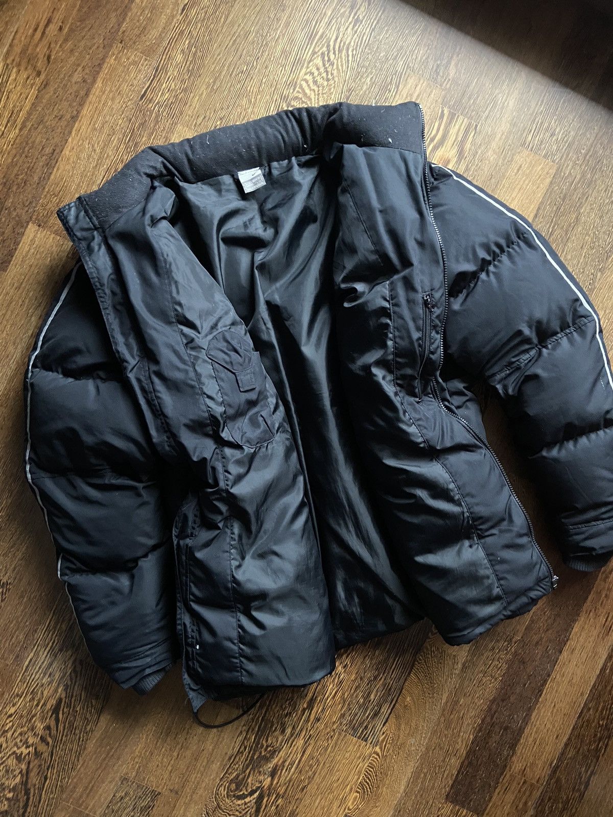 Nike × Vintage Nike Vintage Y2K Black Puffer Jacket Mini Logo Size US XXL / EU 58 / 5 - 4 Thumbnail