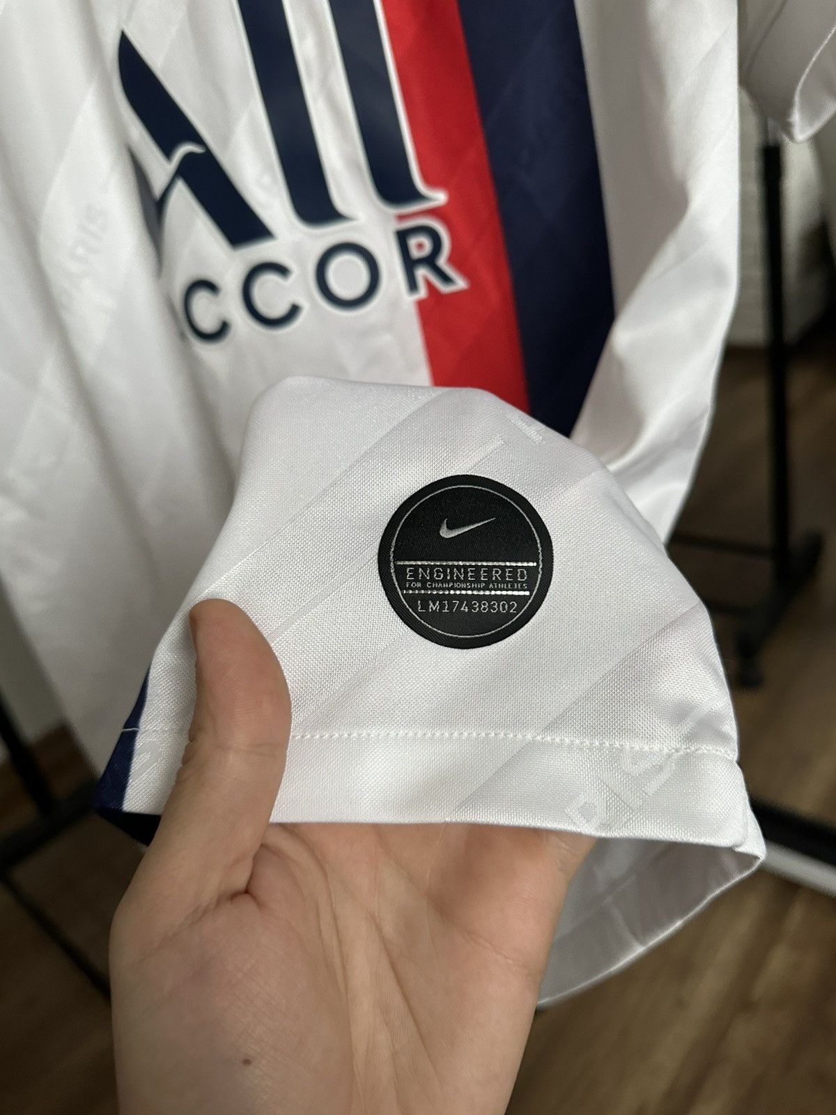 Nike 2019/2020 Nike Paris Saint Germain PSG Mbappe Soccer Jersey Size US L / EU 52-54 / 3 - 10 Thumbnail