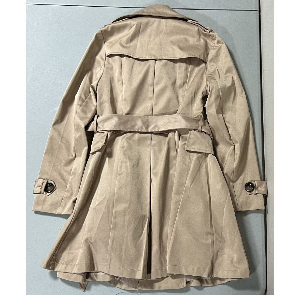 Japanese Brand Beige Belted Pleated Trench Coat Jacket Outerwear Size S 🧥✨ Size S / US 4 / IT 40 - 6 Thumbnail