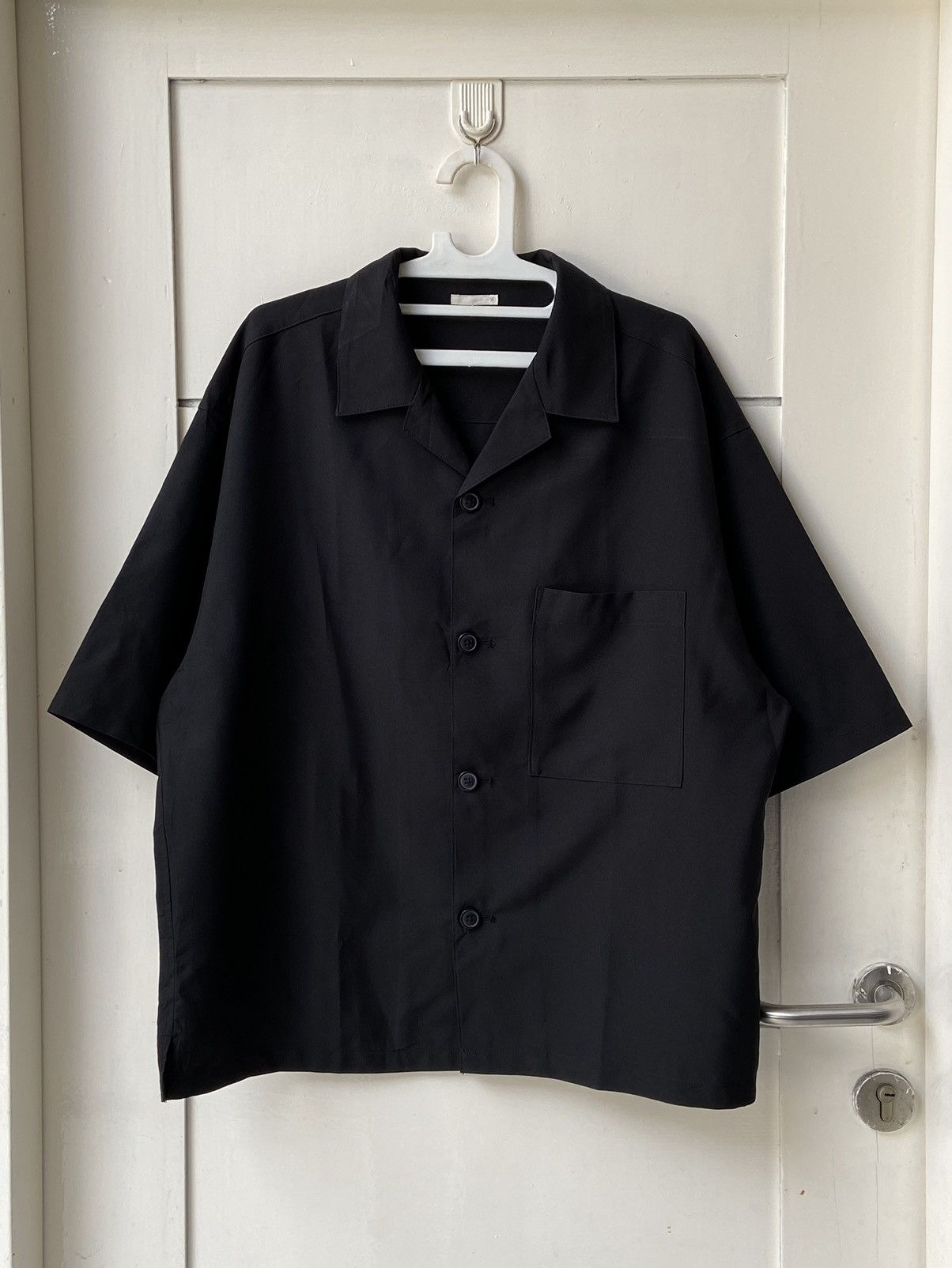 GU GU Black Boxy Oversize Shirt Size US XL / EU 56 / 4 - 1 Thumbnail