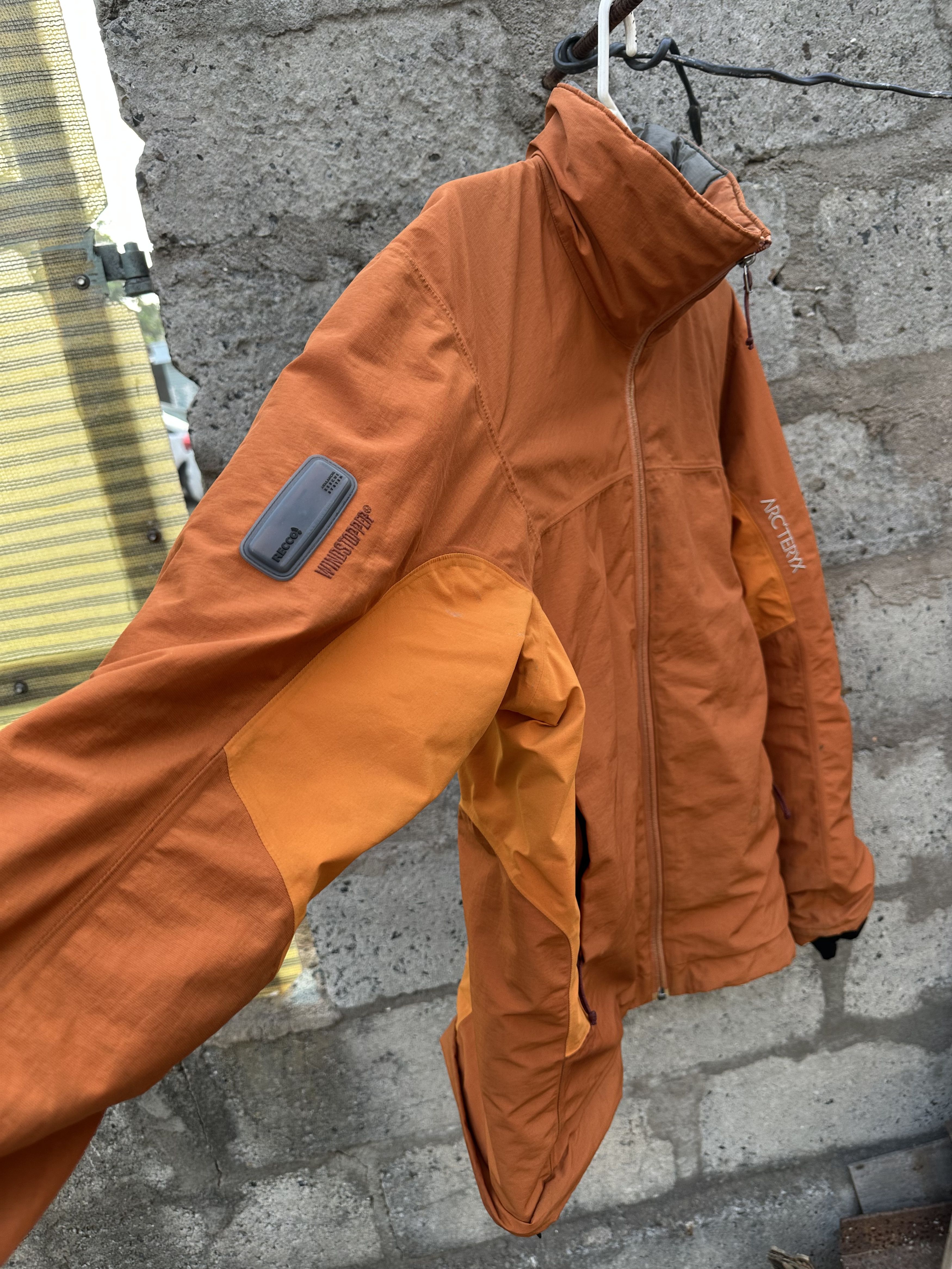 Arc'teryx Rare 2000s Arc’teryx RECCO Primaloft Windstopper Tech Size US M / EU 48-50 / 2 - 7 Thumbnail