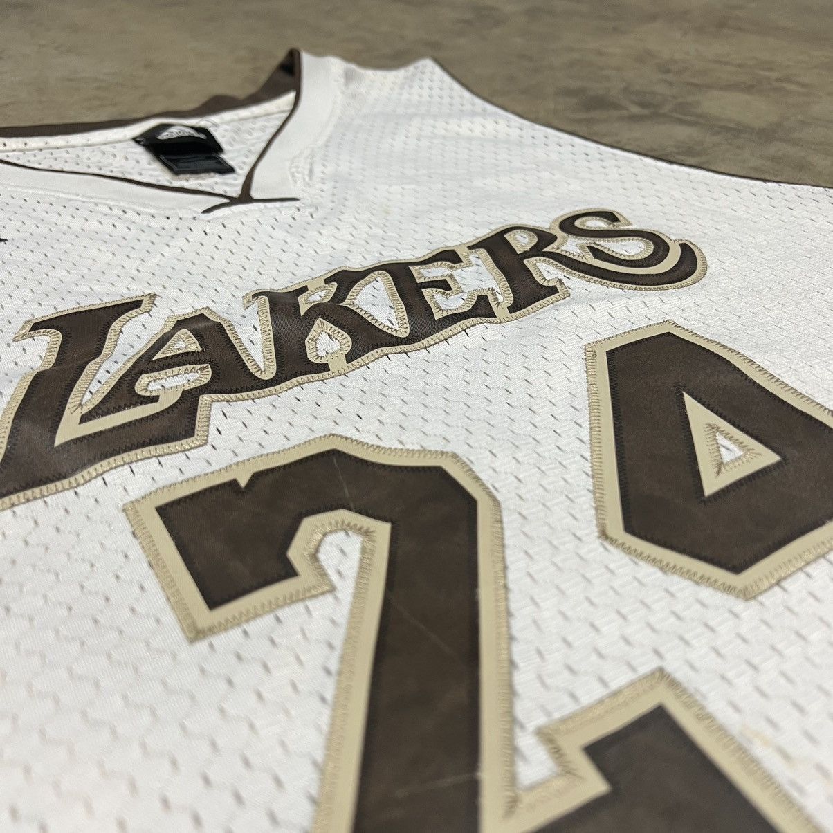 Adidas × Nike NBA Los Angeles Lakers Kobe Bryant #24 Adidas Jersey Size US XL / EU 56 / 4 - 9 Thumbnail