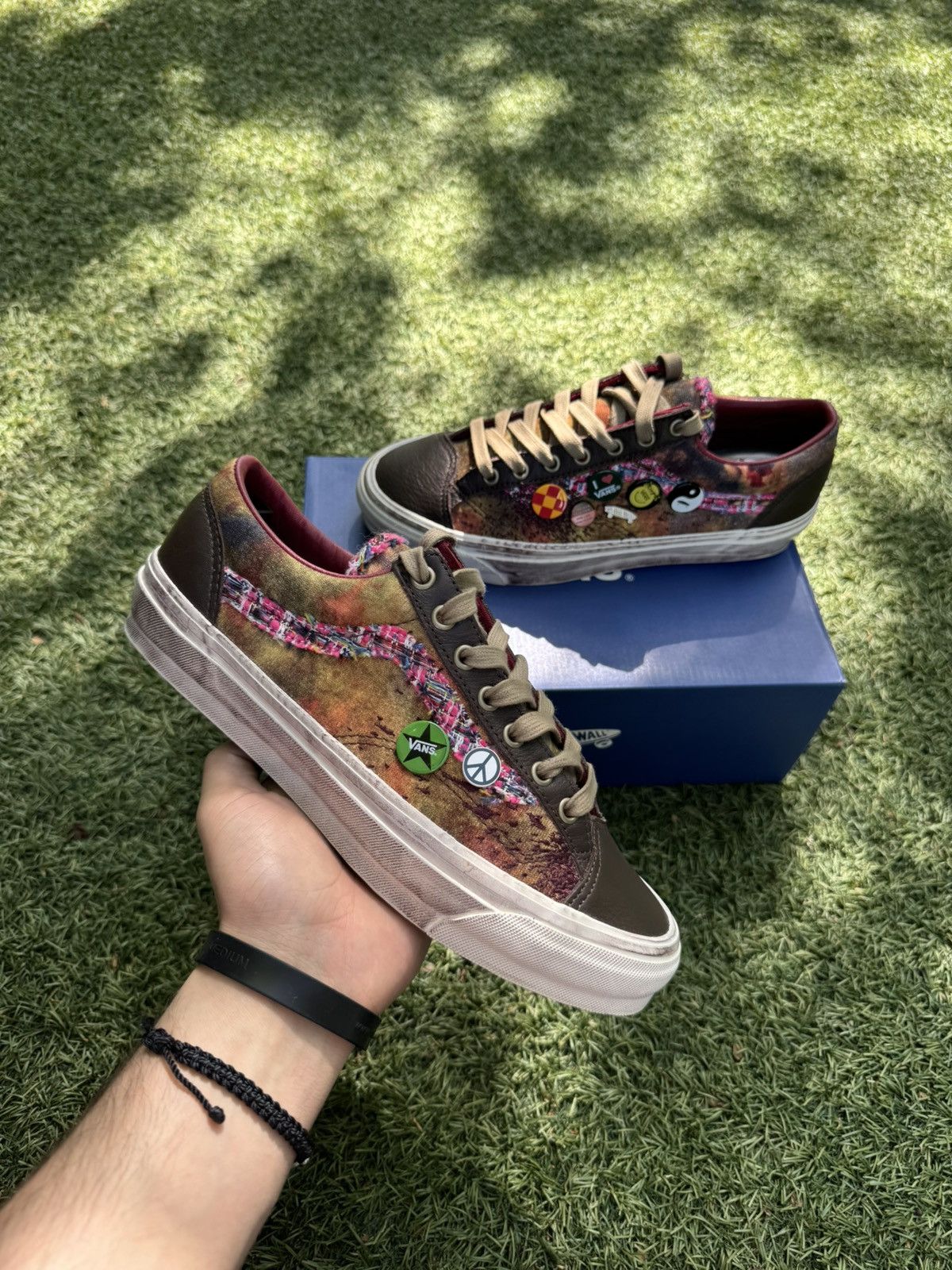 Vans Vans souvenir Size US 8 / EU 41 - 2 Thumbnail