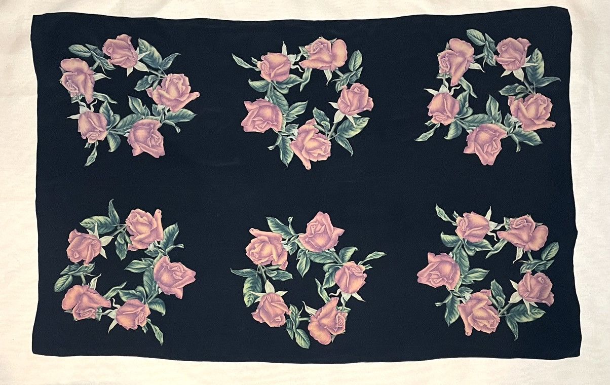 Fabric Brand & Co. Fabric Frontline Zurich black floral scarf Size ONE SIZE - 3 Thumbnail