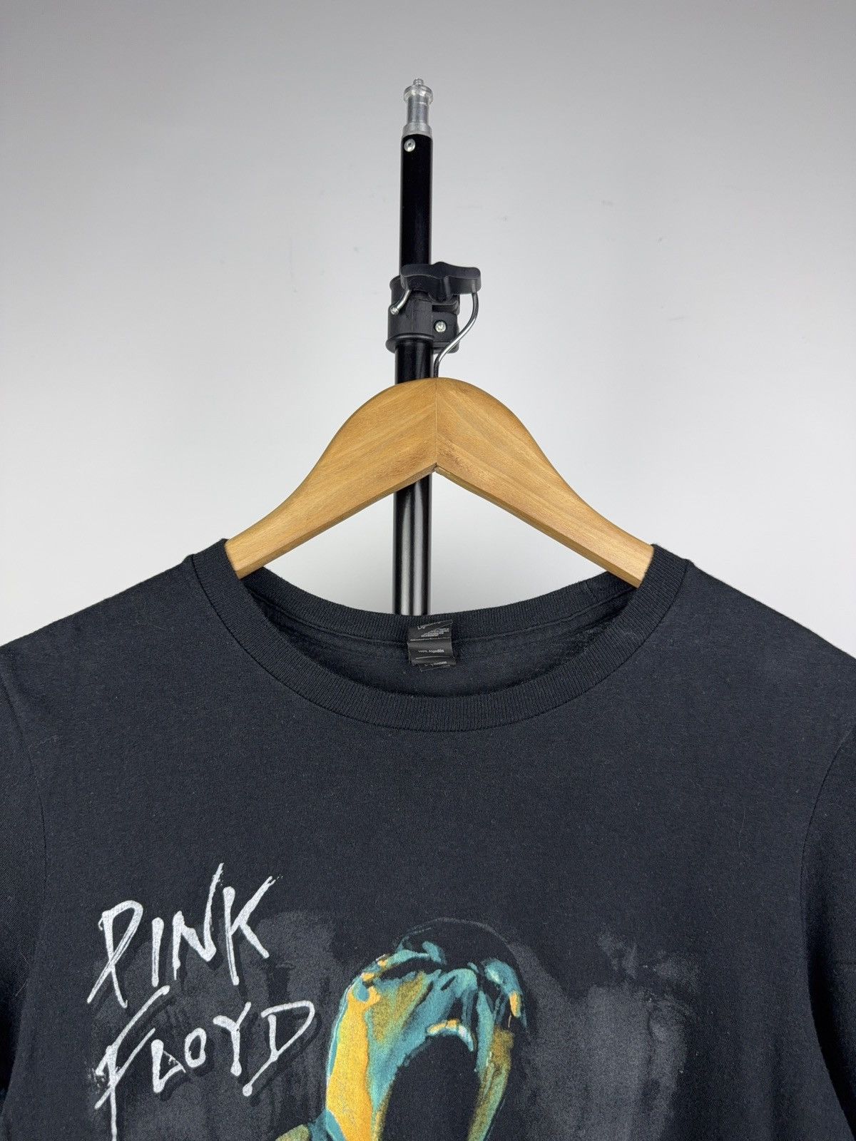 Pink Floyd 2020 Pink Floyd “The Wall” Screaming Face Vintage Band Tee Size US S / EU 44-46 / 1 - 2 Thumbnail