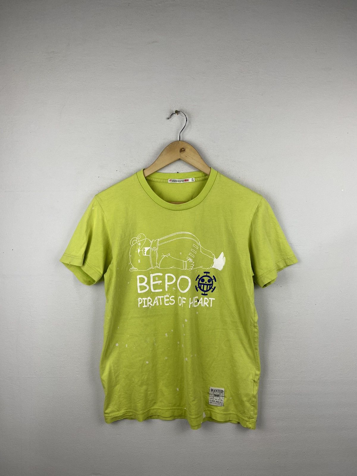 One Piece × Uniqlo ❤️‍🔥SEND OFFER ❤️‍🔥 BEPO HEARTS PIRATES TEE Size US M / EU 48-50 / 2 - 1 Thumbnail