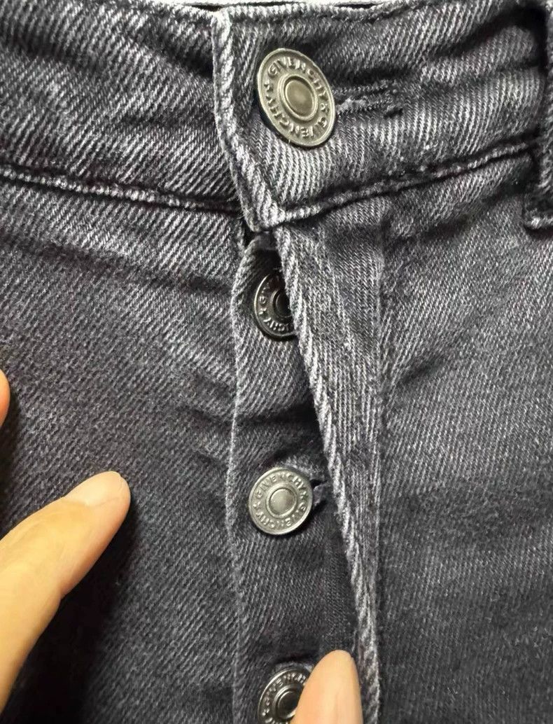 Givenchy Givenchy SiseM Cut-Out Destroyed Denim Pants Size US 30 / EU 46 - 2 Thumbnail