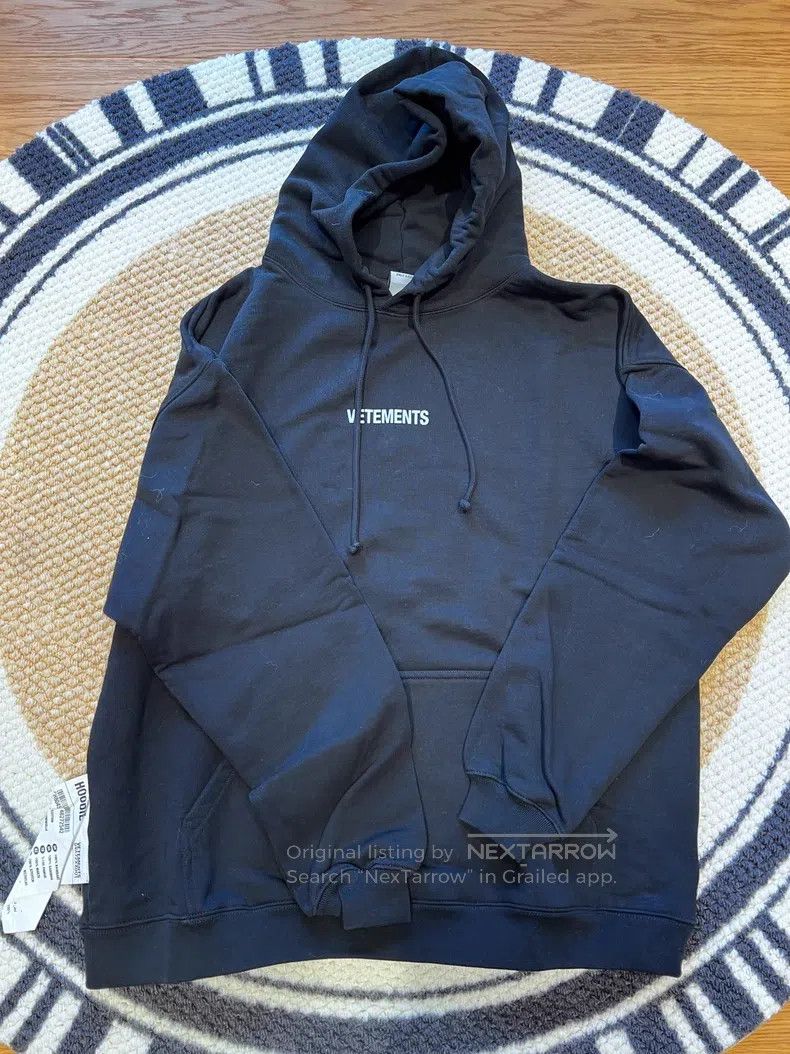 Vetements Vetements Black Hoodie Size US S / EU 44-46 / 1 - 1 Thumbnail