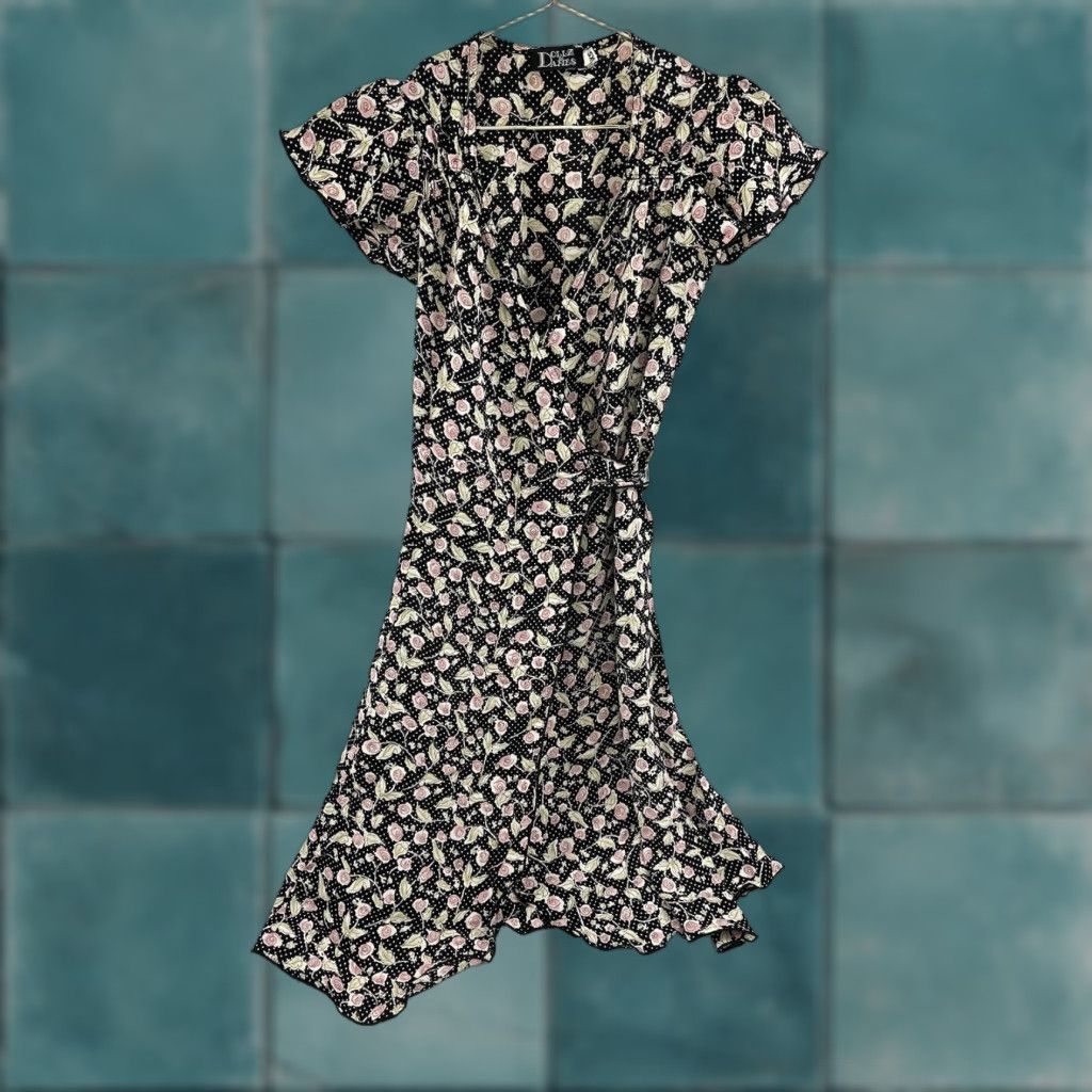 Vintage Dollz & Dames Dress Women’s XS Black Floral Pinup Wrap Midi Dress Womens XS Black Floral Pinup Wrap Midi Size XS / US 0-2 / IT 36-38 - 1 Thumbnail