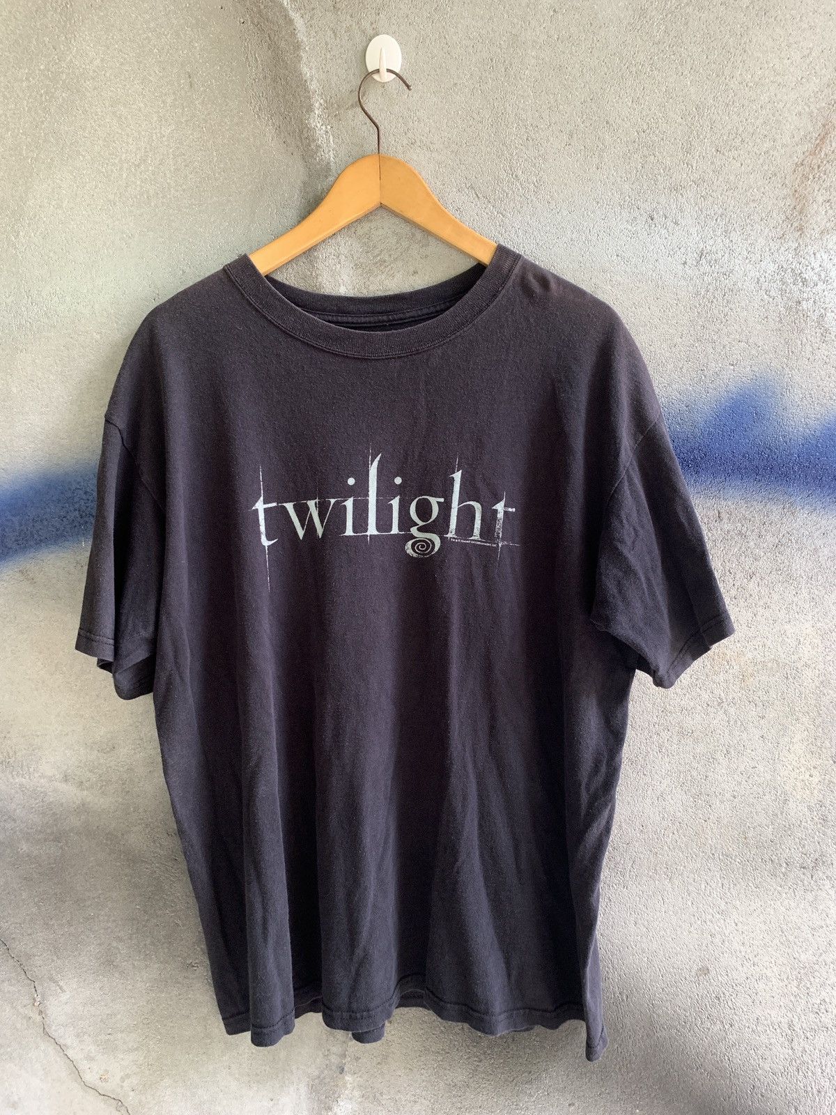 Vintage VINTAGE TWILIGHT OFFICIAL TEE SHIRT Size US L / EU 52-54 / 3 - 1 Thumbnail