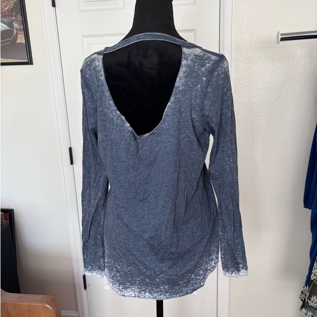 Chaser Brand Chaser long sleeve top S NWOT Size S / US 4 / IT 40 - 2 Thumbnail