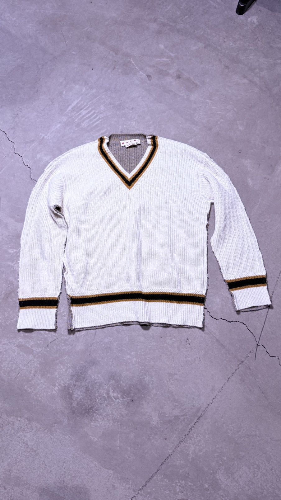 Marni Marni V Neck Knitted Jumper Size US M / EU 48-50 / 2 - 1 Thumbnail