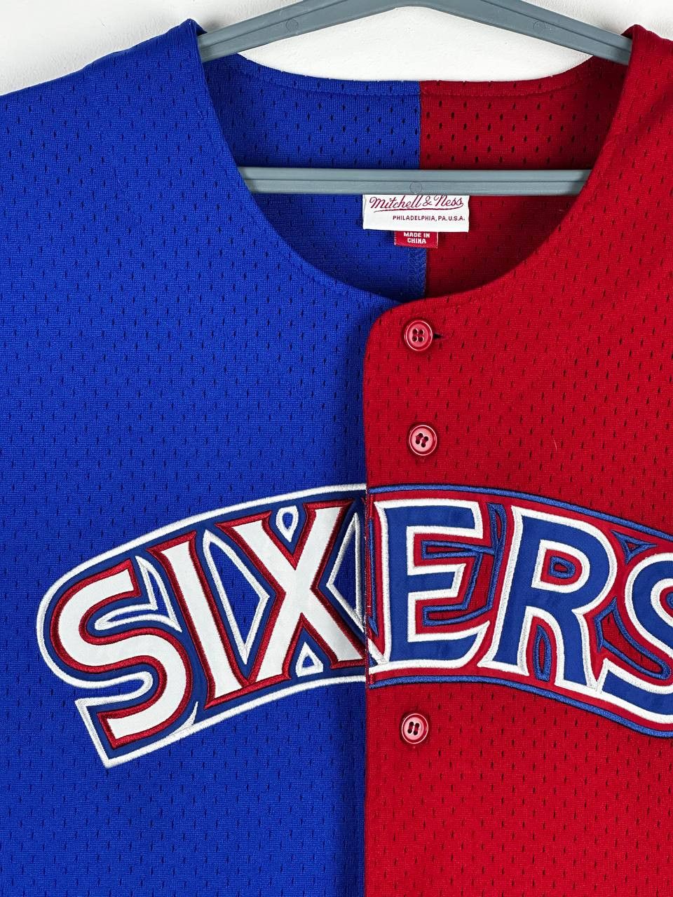 Mitchell & Ness × NBA × Vintage Mitchell & Ness Hardwood Classics Sixers Jersey Size US M / EU 48-50 / 2 - 5 Thumbnail